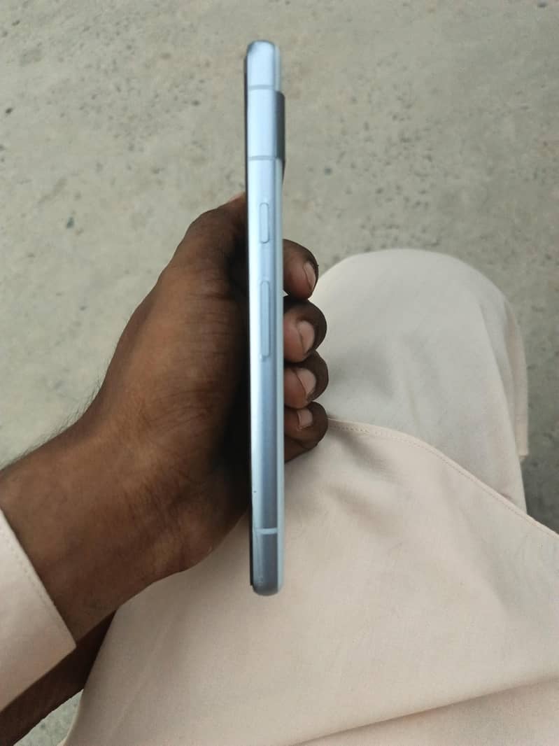 Google Pixel 7a 2