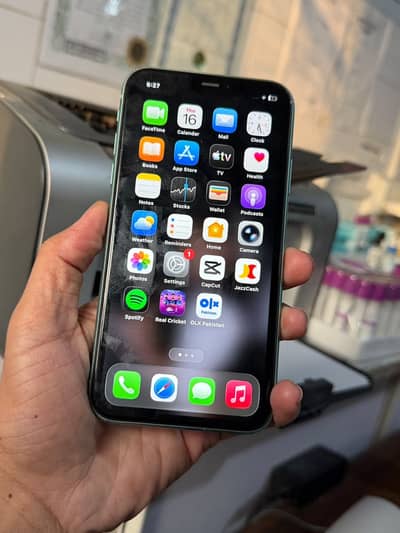 Apple iPhone 11