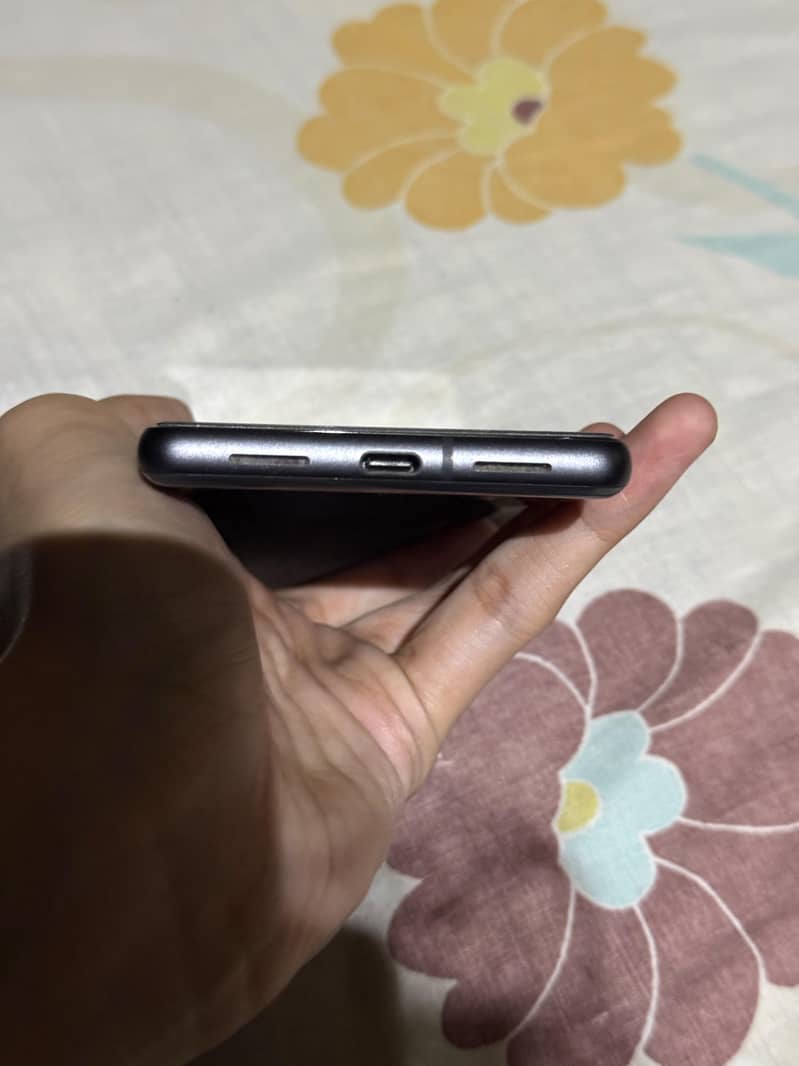 Google Pixel 7 5