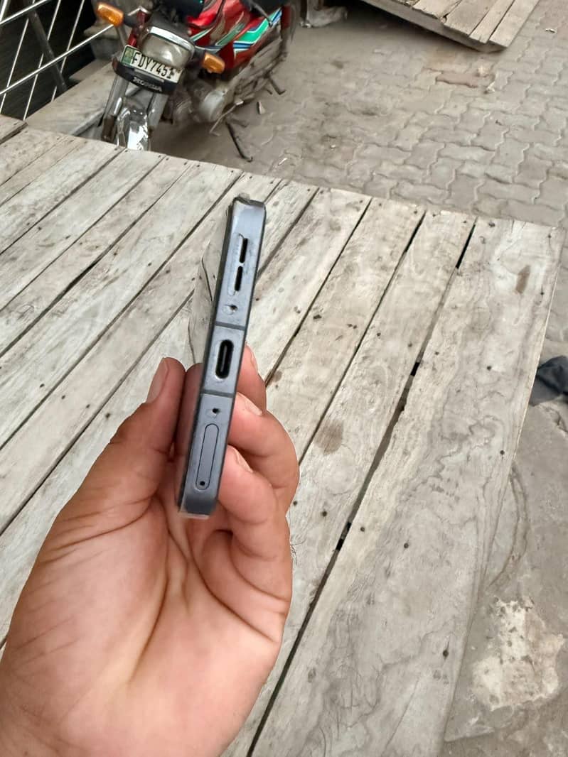 One Plus 13R 3