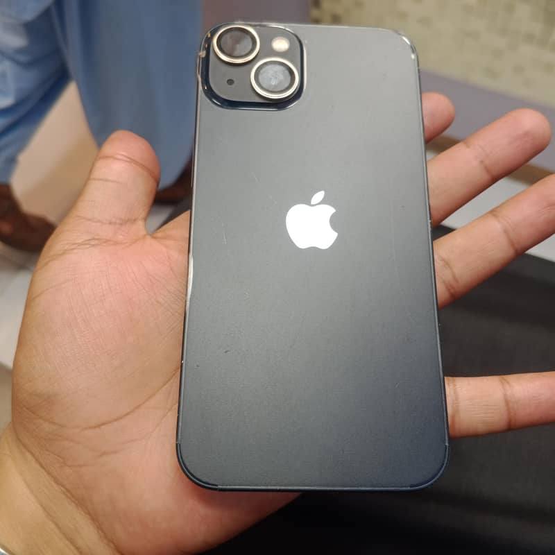 Apple iPhone 13 3