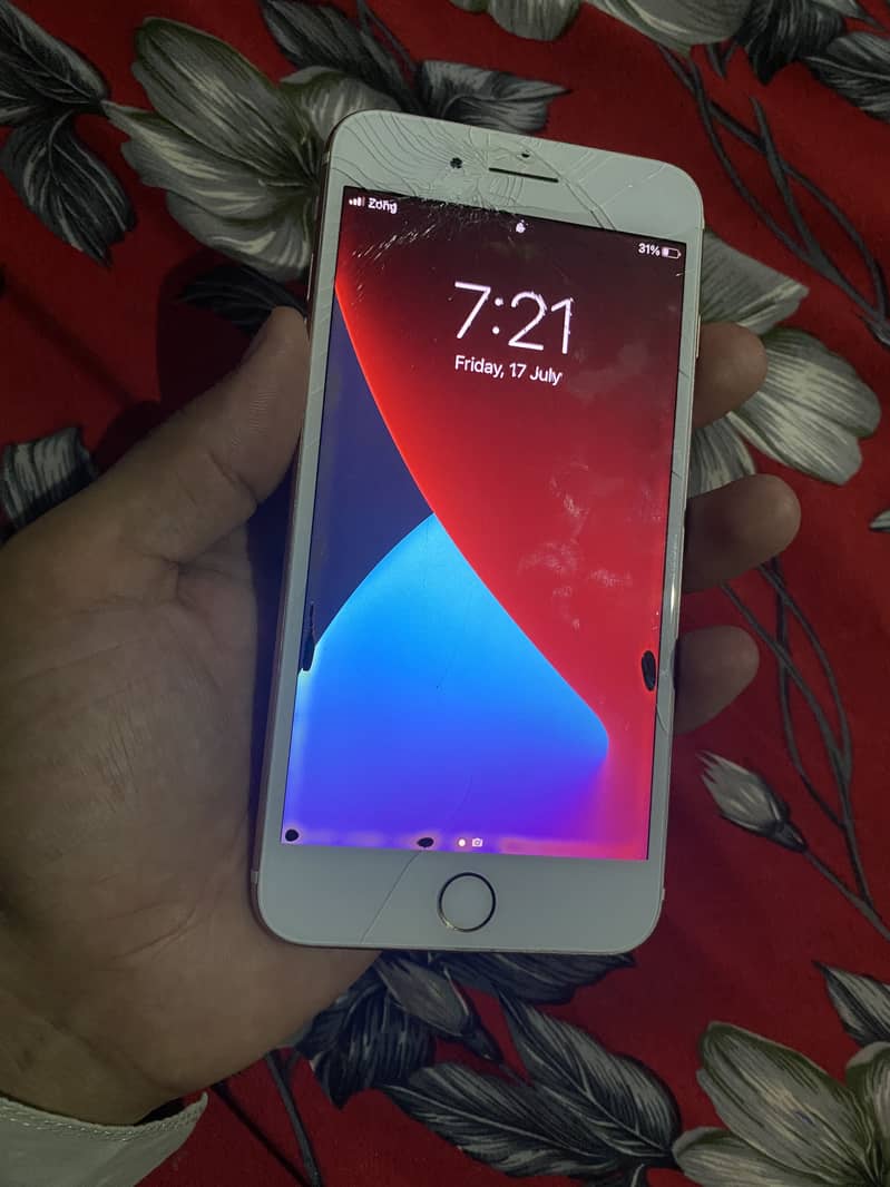 Apple iPhone 7 Plus 5