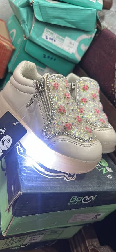 Bulk Lot Kids Shoes & Sandals – Fresh Stock for Resellers!