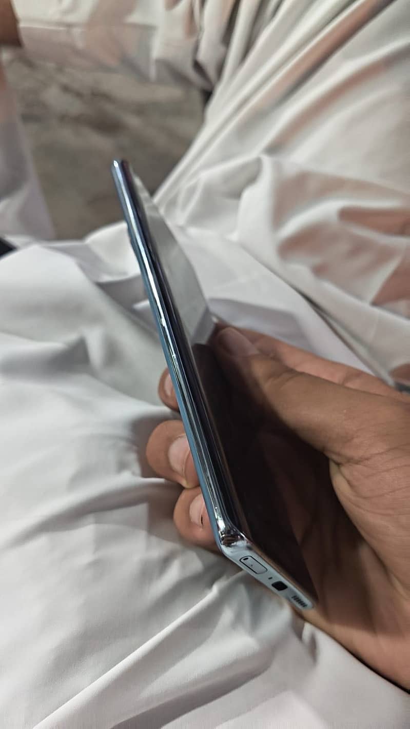 Infinix Zero 40 1