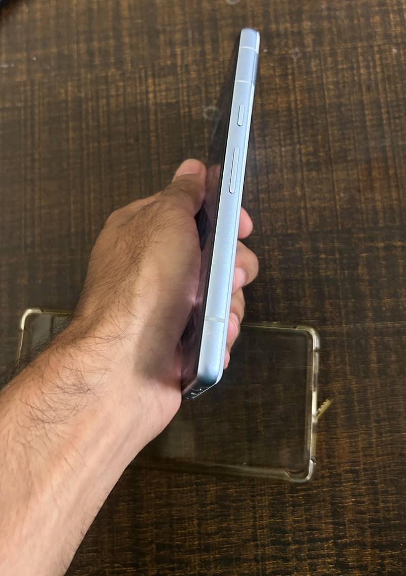 Google Pixel 7a 6