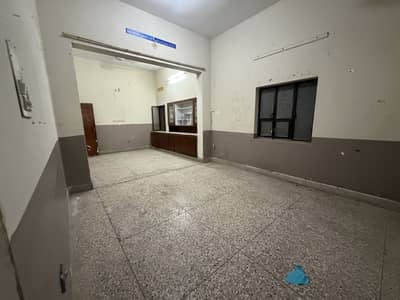Commercial building Ava for Rent at Iran Road (School ,college,Etc)
