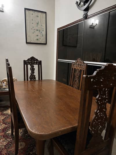 Solid wood dinig table