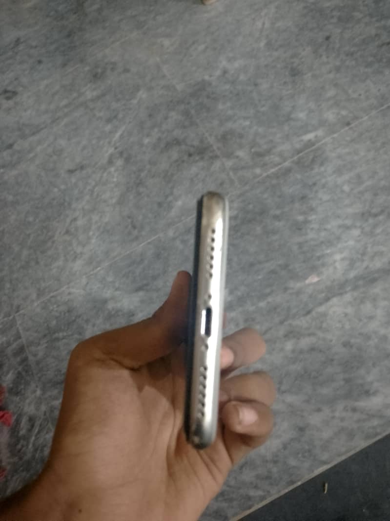 Apple iPhone X 1