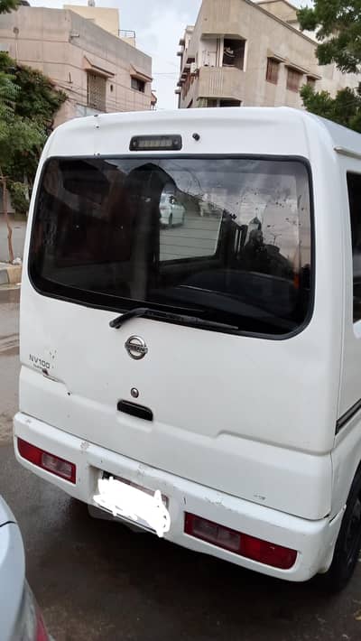 Nissan Clipper 2012
