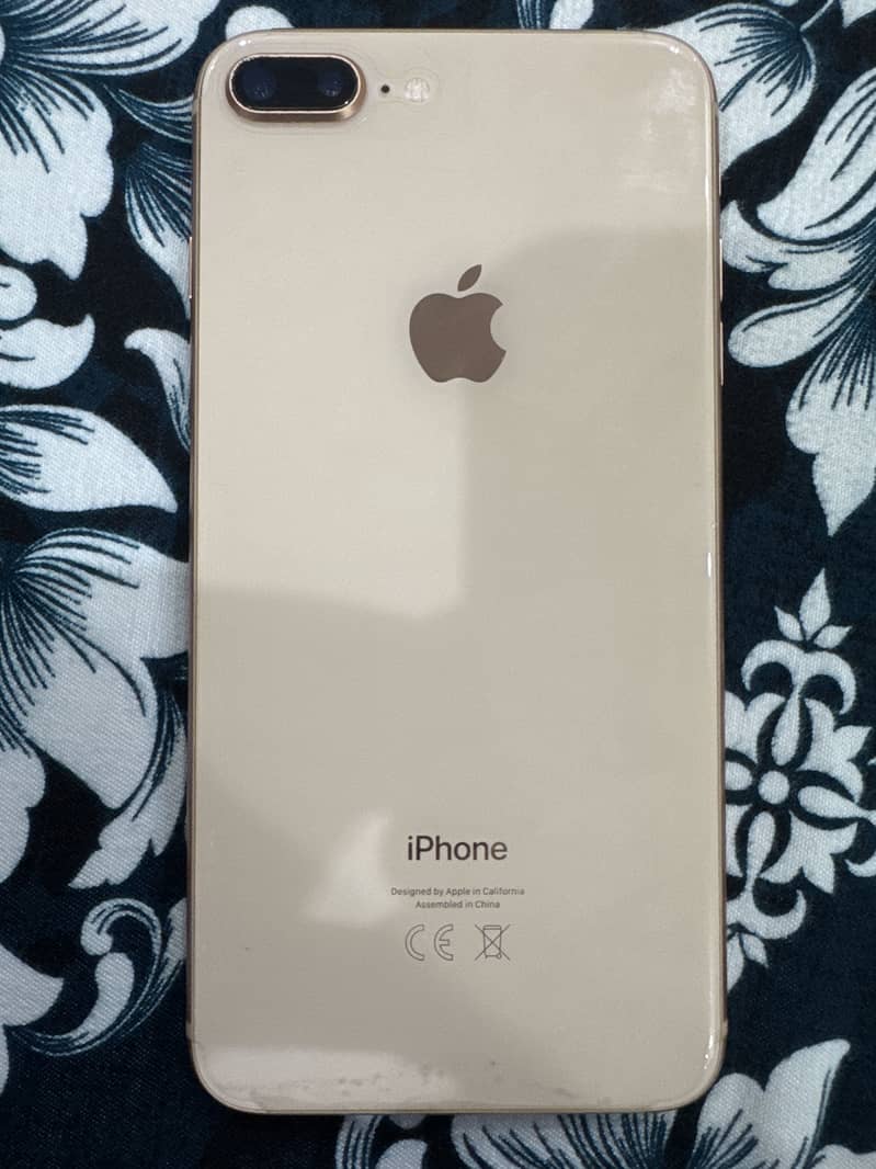 Apple iPhone 8 Plus 0