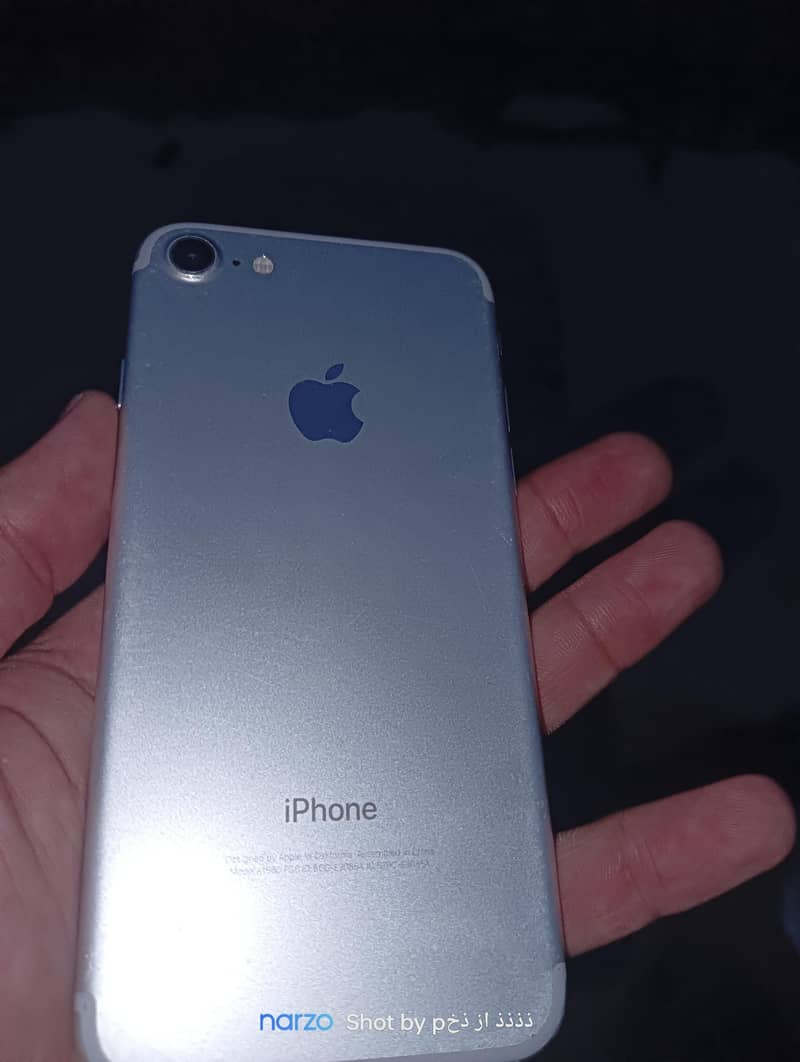 Apple iPhone 7 1