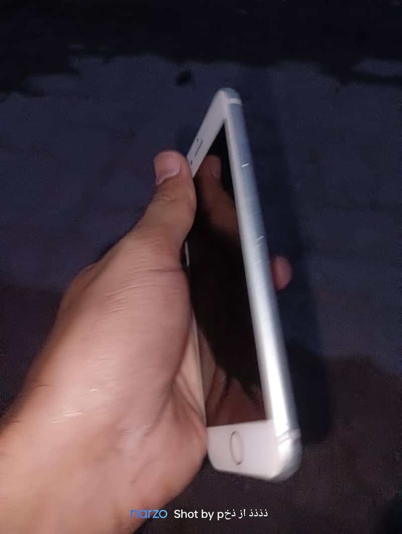 Apple iPhone 7 4