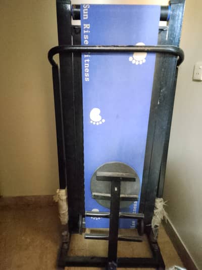 Manual Treadmill | Twister & Fitness Accessories–Excellent Condition