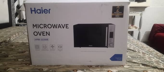 Haier HMW-32300B