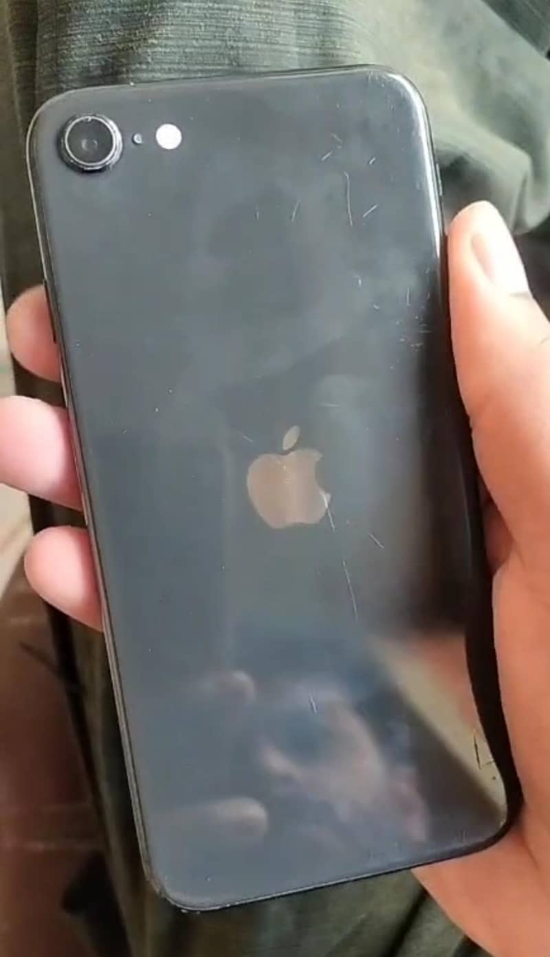 iPhone SE2020 0