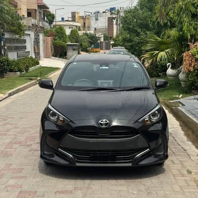 Toyota Yaris Hatchback 2022 | Fresh Import 2025 | Punjab Register 2026