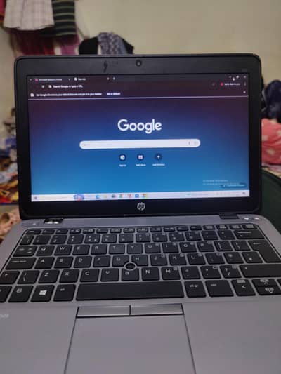 Hp elite book 820 G1 with 9/10  condition