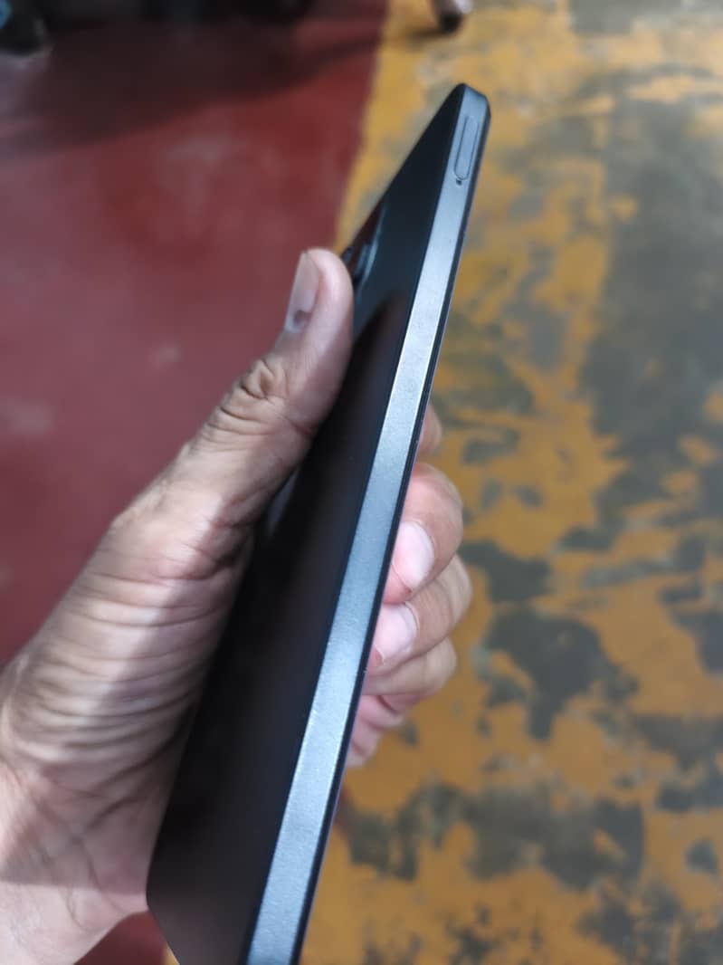 Realme C53 0