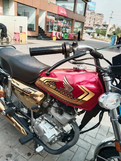 Honda CG 125 Gold Edition 2025