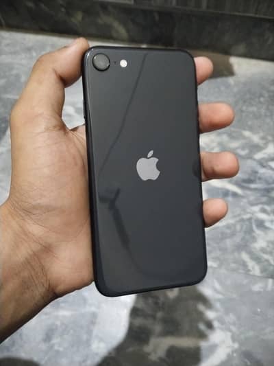 Apple iPhone SE