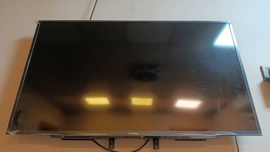 Sony TV 48 inches