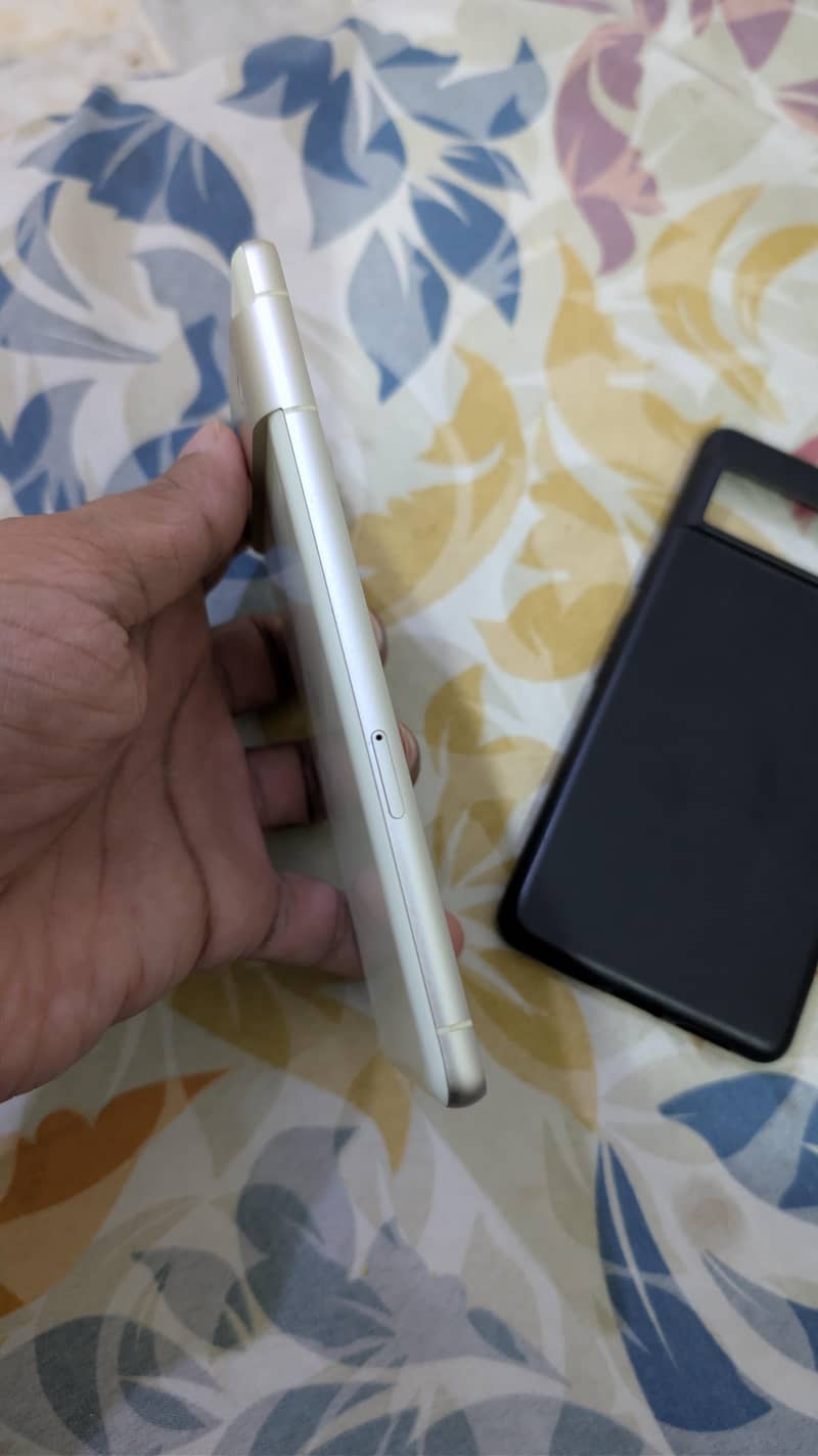 Google Pixel 7 3