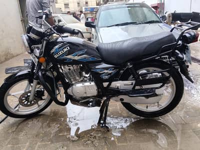 Suzuki gs150se 2022 month of 4 original and complete sealed bike
