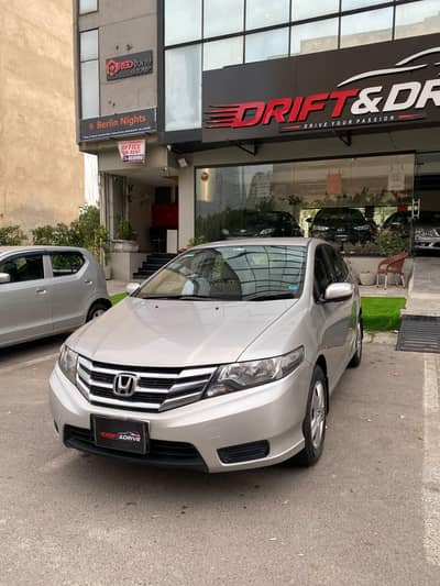 Honda City IVTEC 2015 Automatic total genuine paint