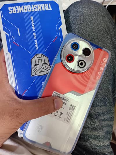 sapark 30 pro new condetion lcd in finger print