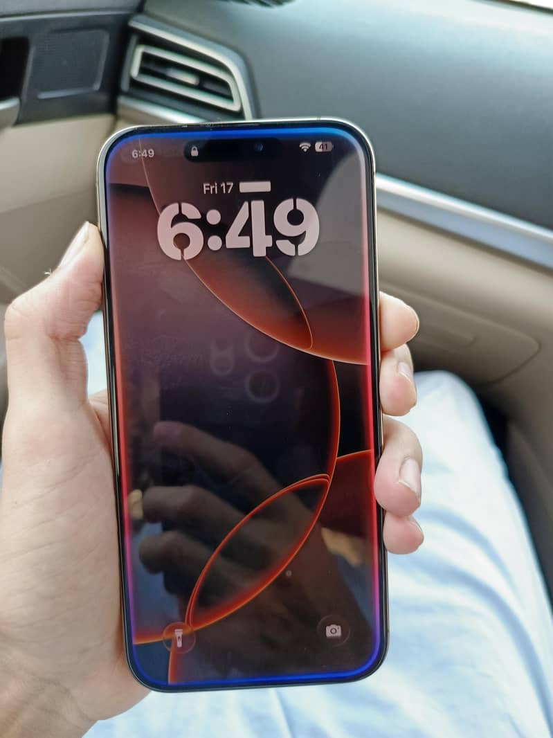 iPhone 16 Pro Max 2