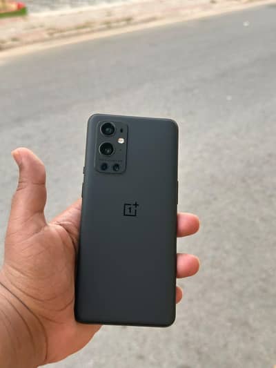 One Plus 9 Pro 12/256 Dual physical sim