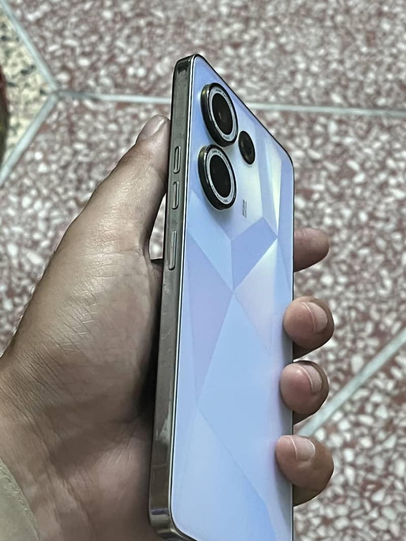Tecno CAMON 20 2