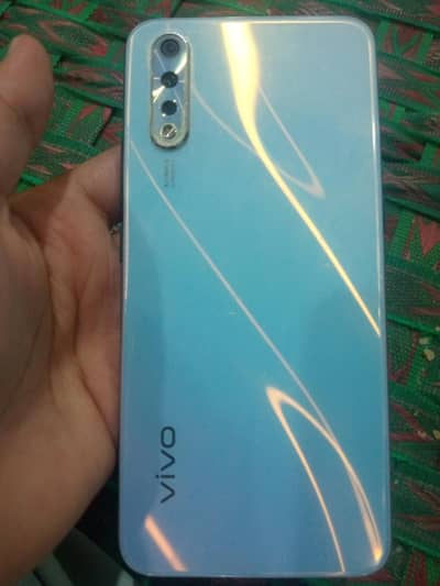 Vivo S1