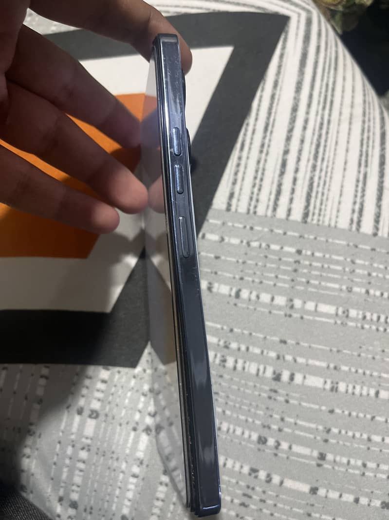 Tecno CAMON 20 2