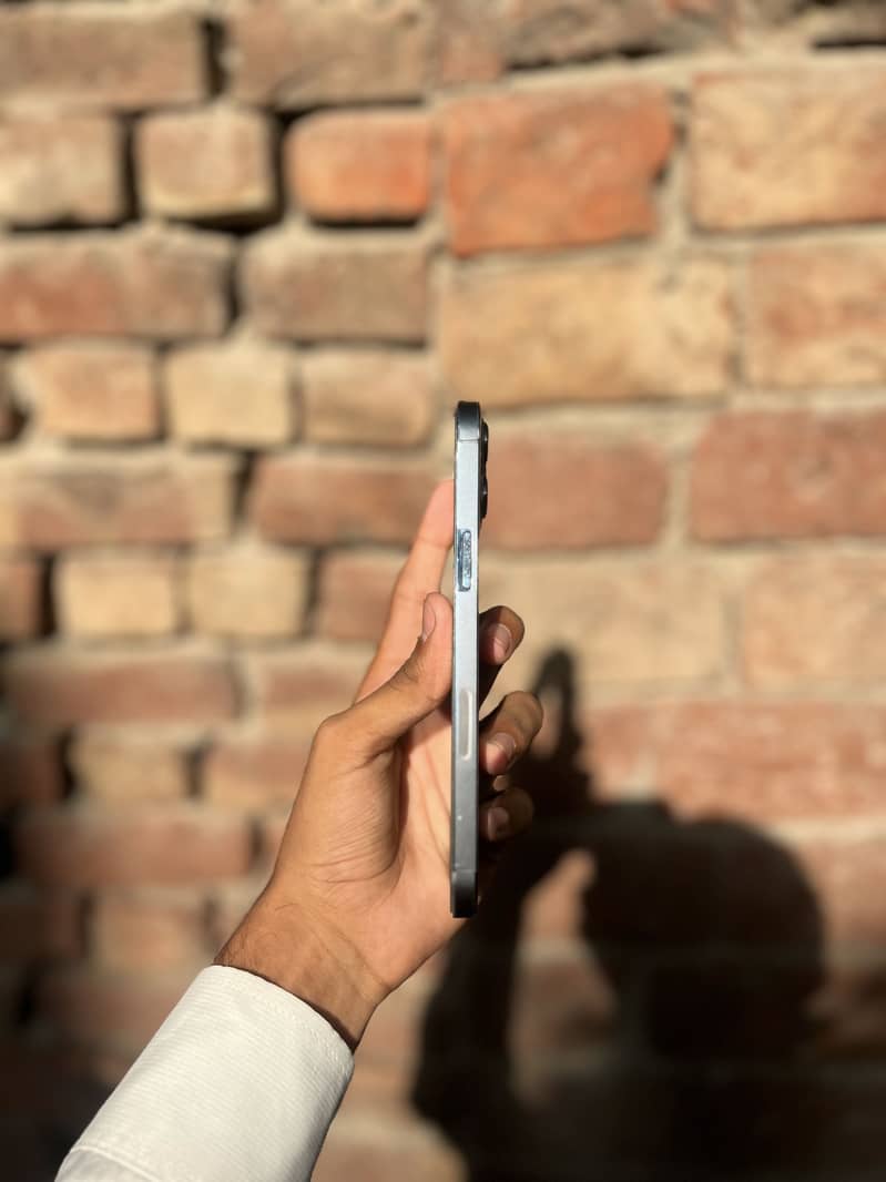 iPhone 12pro max 2