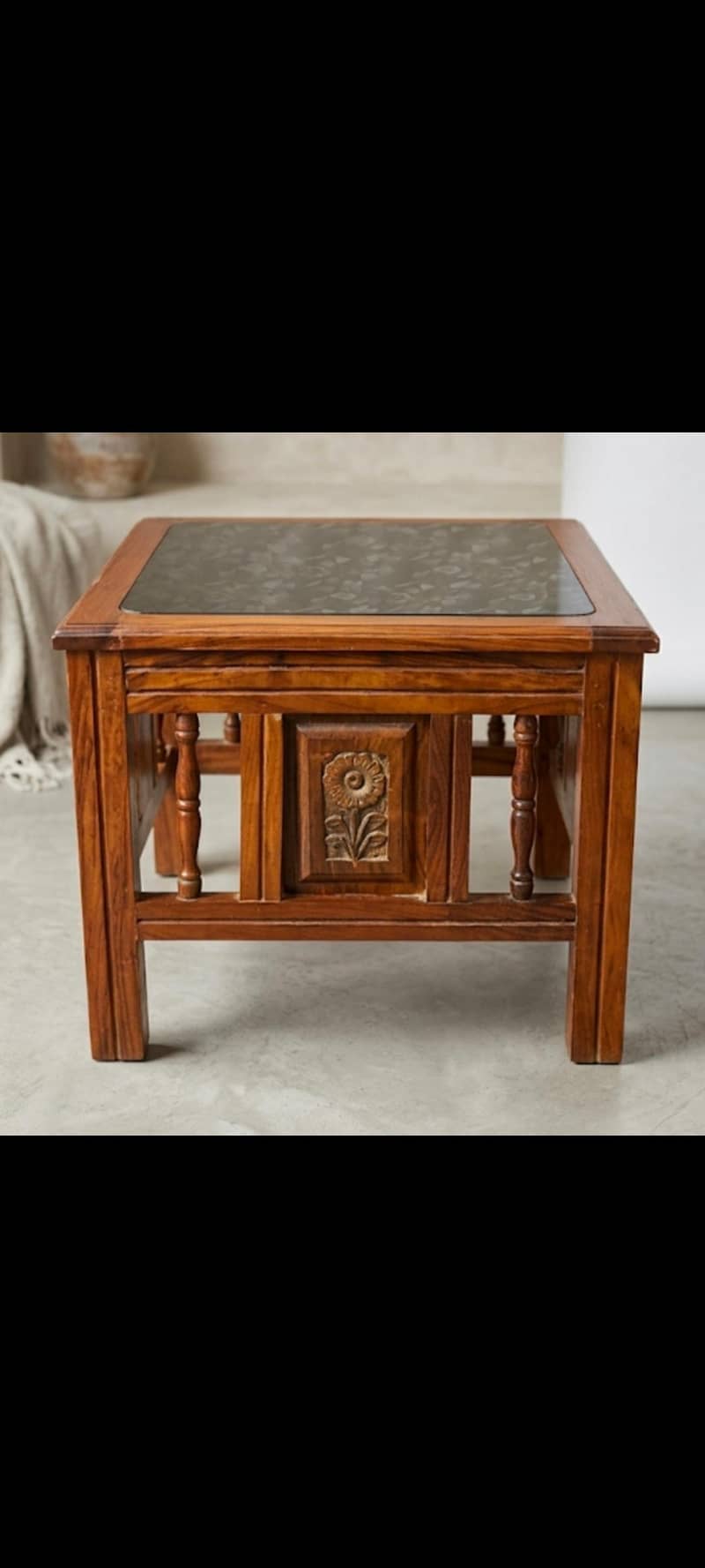 Coffee table 0