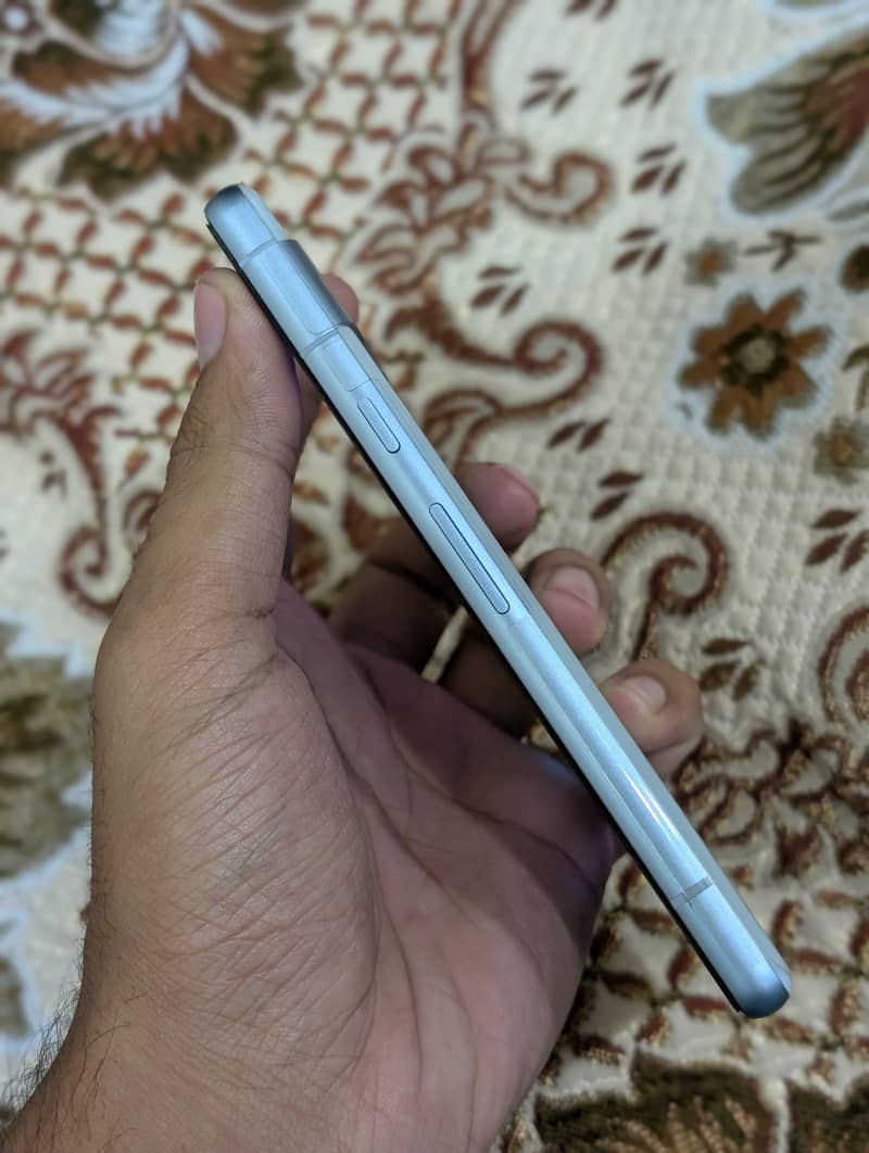 Google Pixel 7a 6