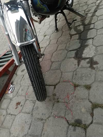 2020 model 23 registration good condition tyre new hd light betray new