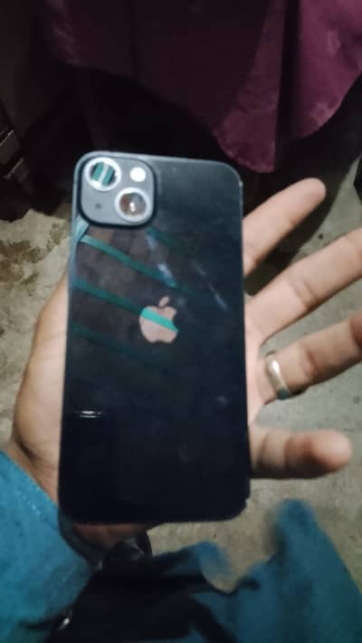 Apple iPhone 13