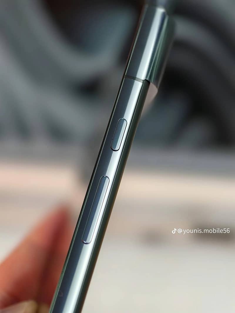 Google Pixel 8 Pro 4