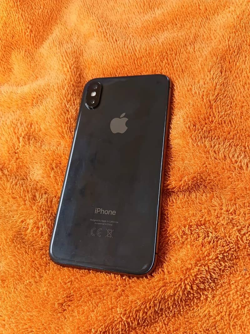 Apple iPhone X 3
