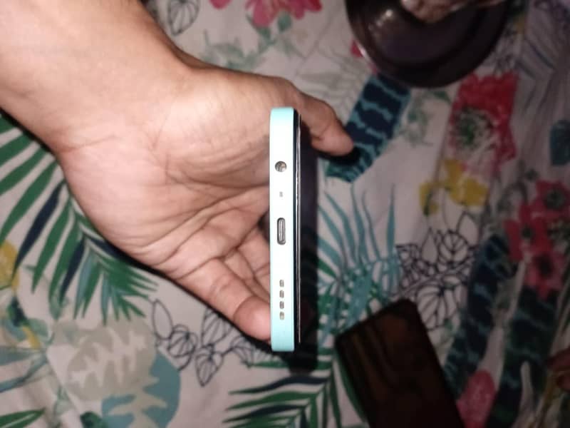 Realme C51 1