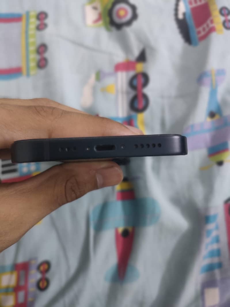 Apple iPhone 14 5