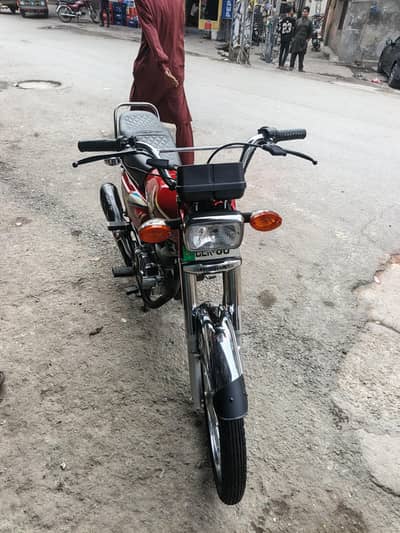 CG 125