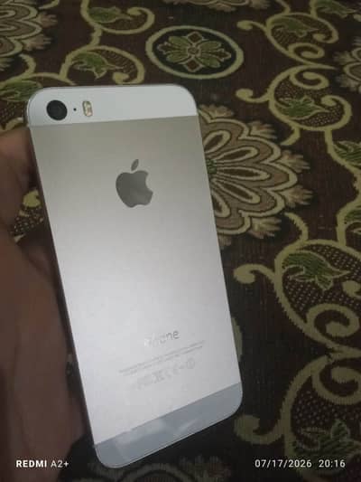Apple iPhone 5s good condition urgent dale