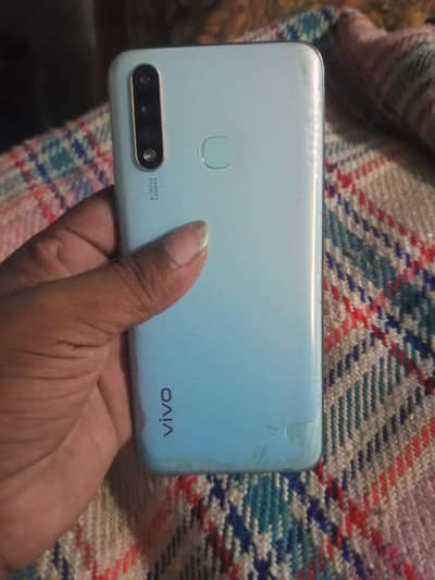 vivo y19 4GB or 128GB