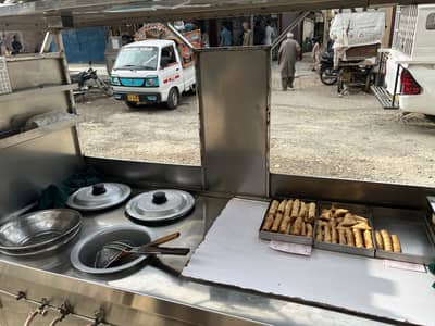 Fries roll stall