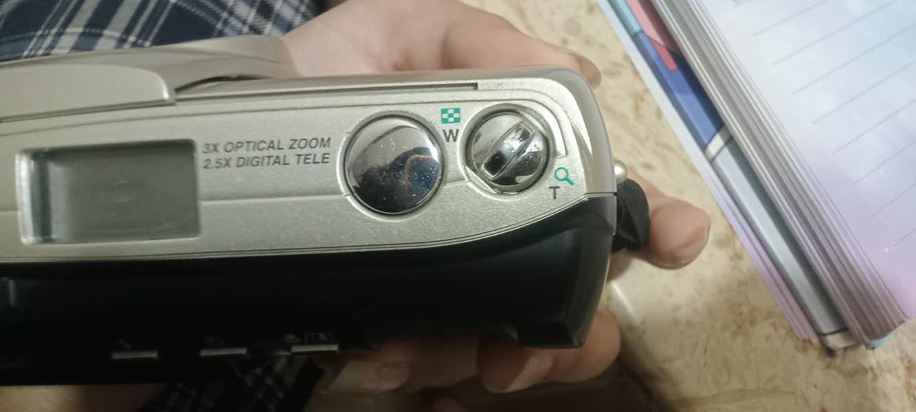 OLYMPUS DIGITAL CAMERA 1