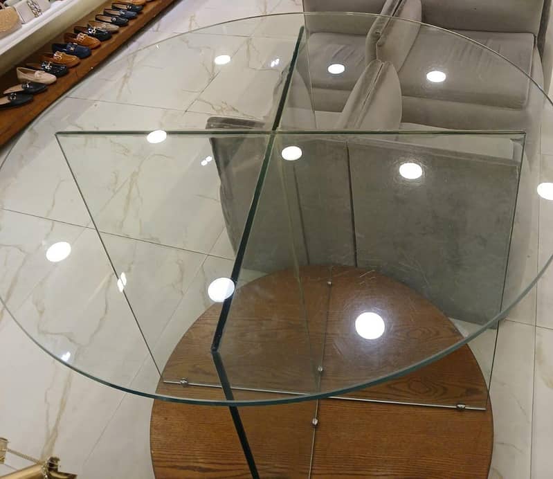 Decor Table 1