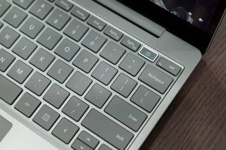 Surface laptop Go core i5 -10th generation
